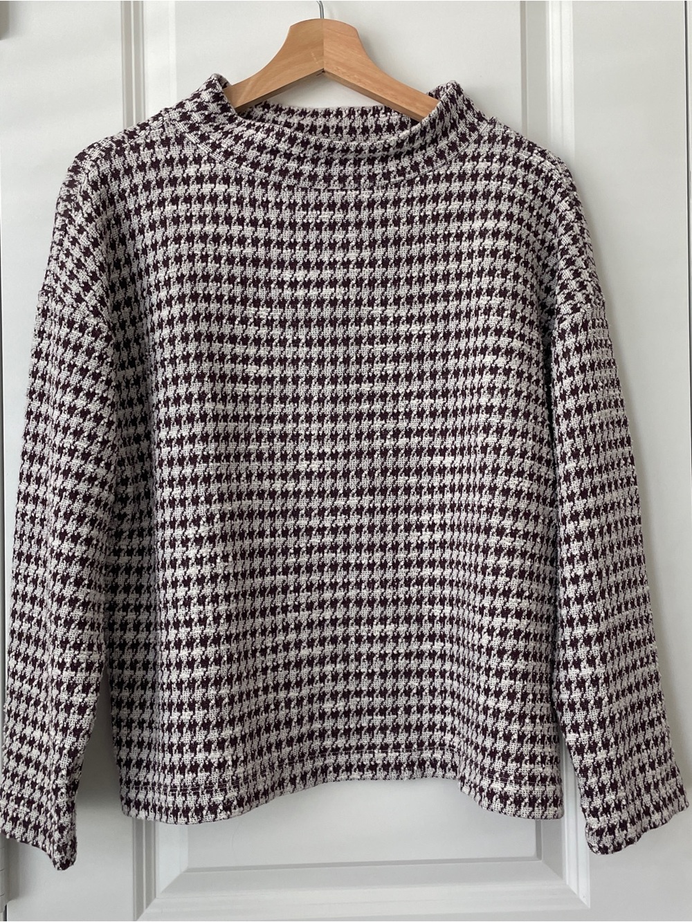 Ann Taylor Houndstooth Mock Neck Sweater - Cream & Brown Checkered Pattern